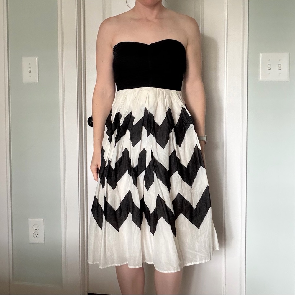 Anthropologie | Leifnotes Strapless Black & White Chevron Dress